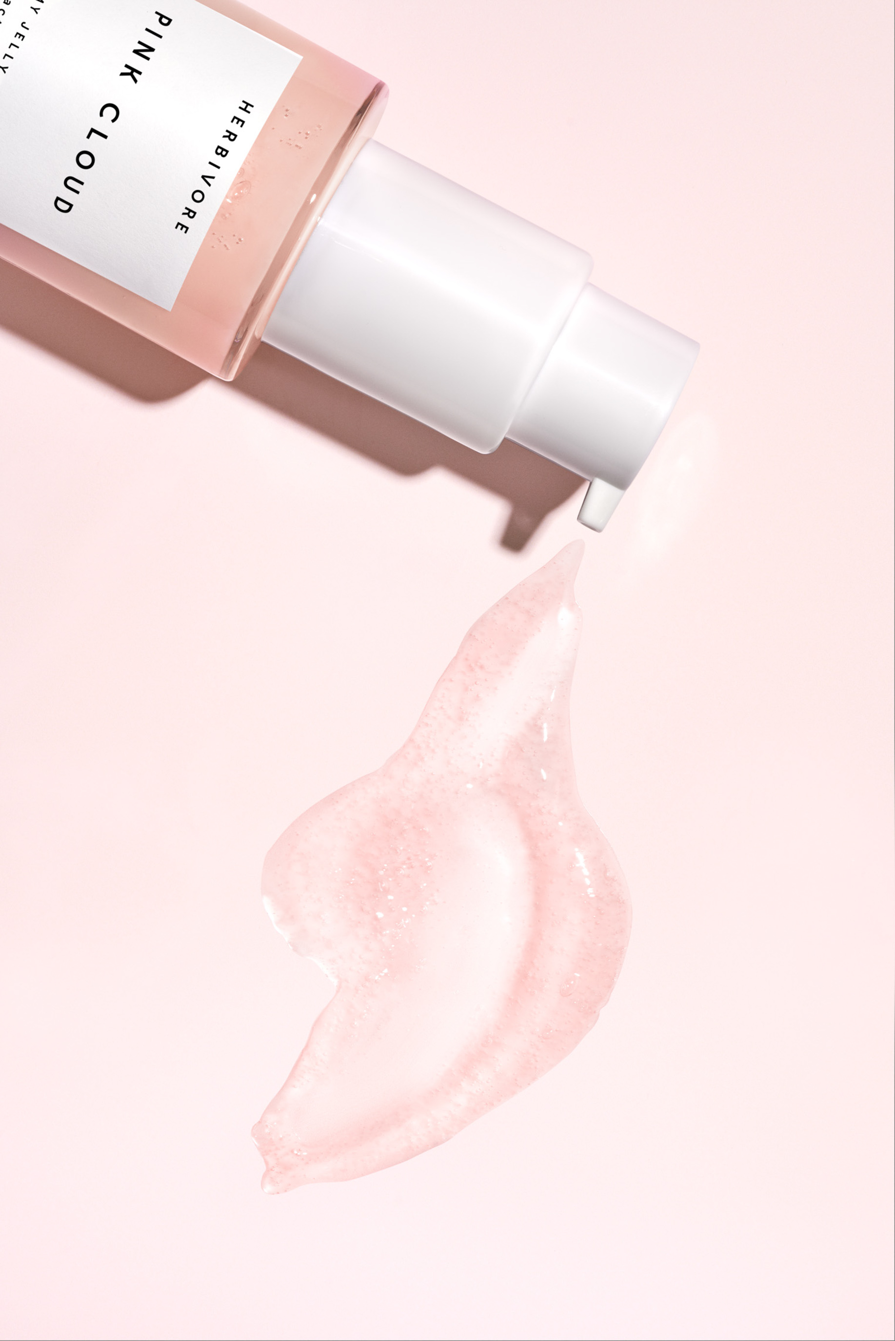 STAN_HERBIVORE_PINK_CLOUD_CLEANSER_MACRO_TEXTURE_PUMP.JPG